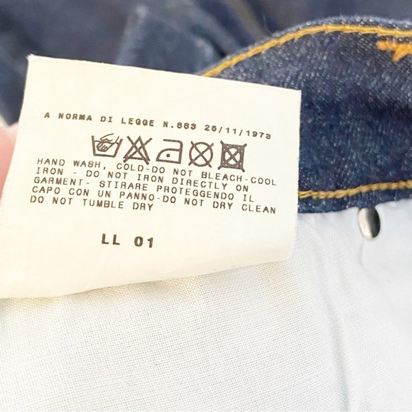 ๐ Dolce & Gabbana denim pencil skirt - Picture 9 of 12